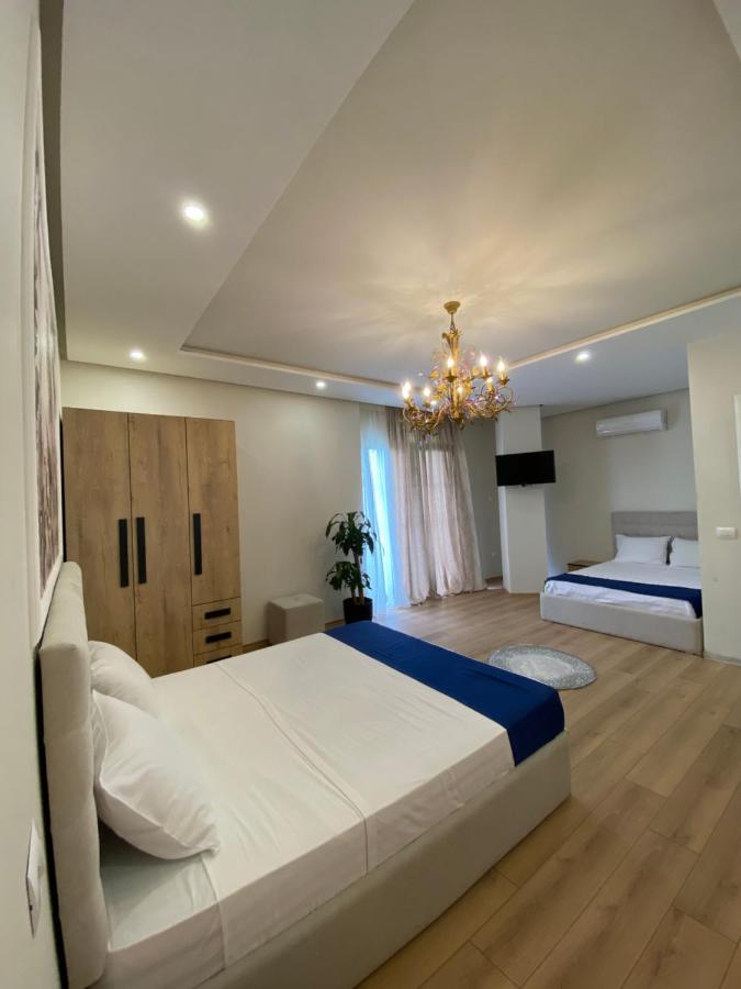 Villa D Hotel-Restaurant-Private Beach Dıraç Dış mekan fotoğraf